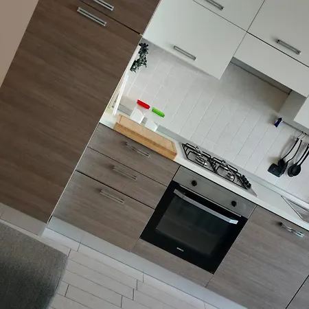 Stay & Sail - Apartment Torri Del Benaco Buitenkant foto